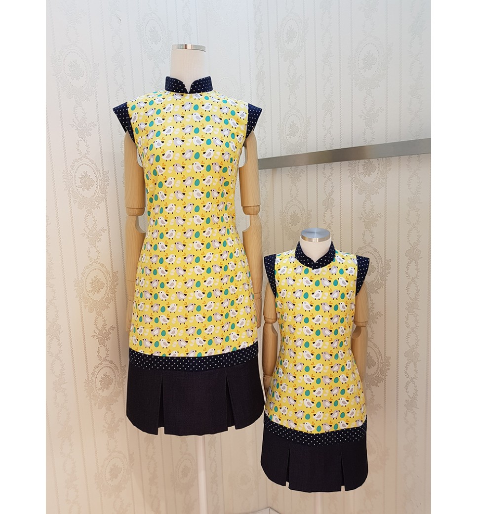 Cheerful Bird Cheongsam Dress